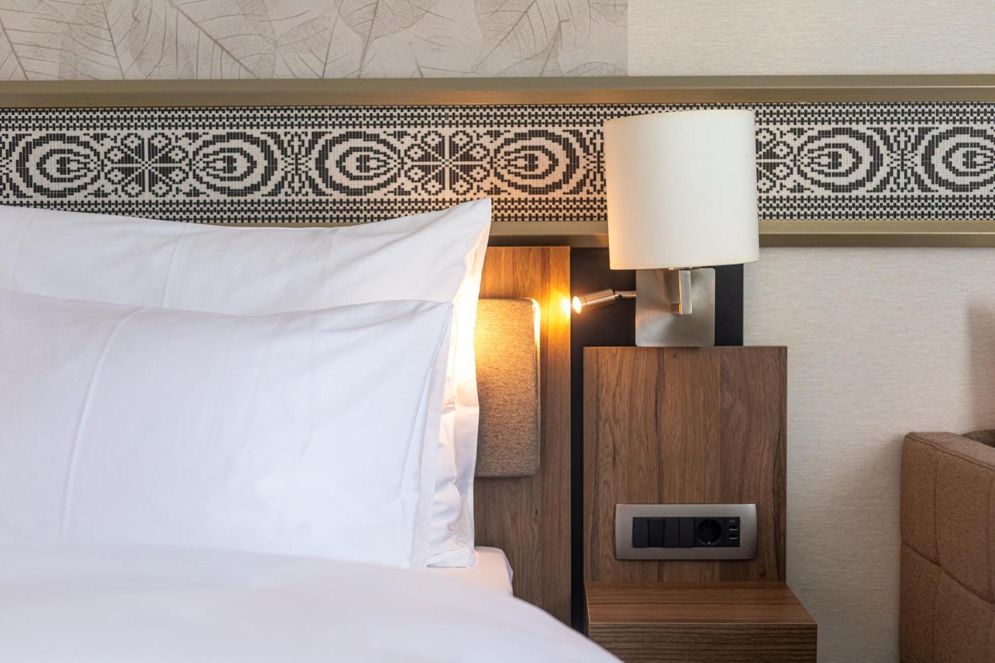Hotel Crystal Wellness & Spa Superior ソバタ エクステリア 写真