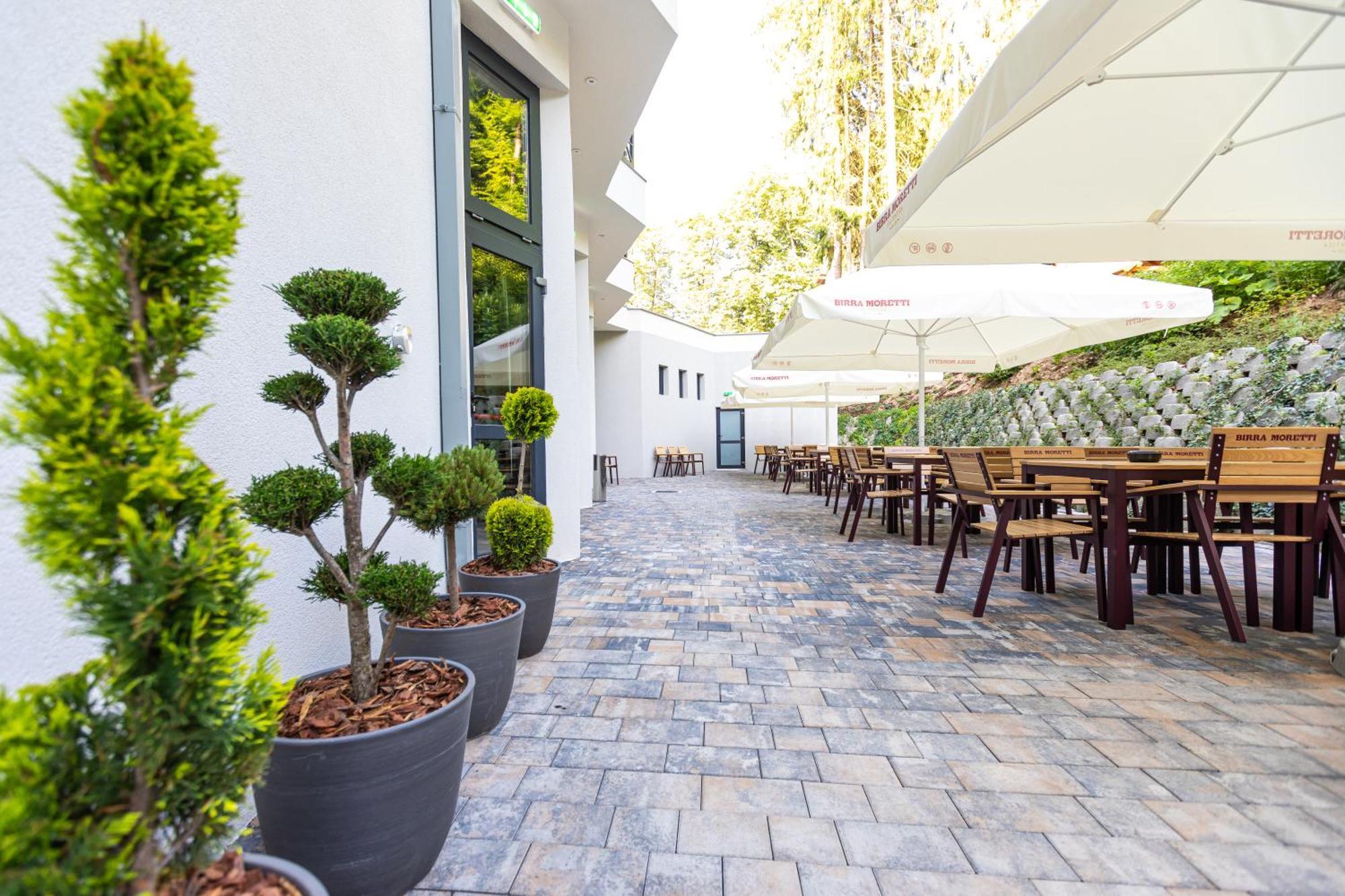Hotel Crystal Wellness & Spa Superior ソバタ エクステリア 写真
