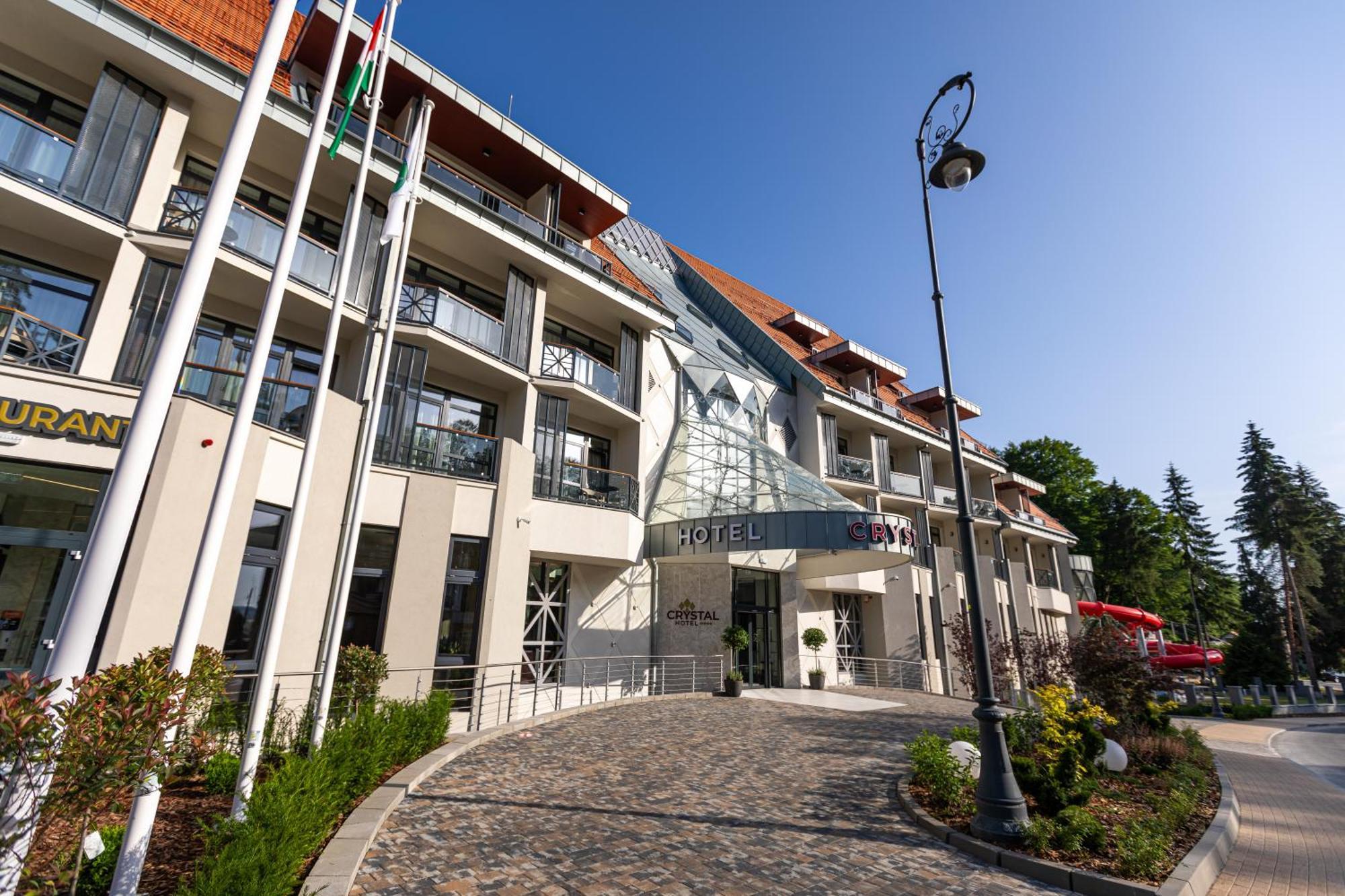 Hotel Crystal Wellness & Spa Superior ソバタ エクステリア 写真