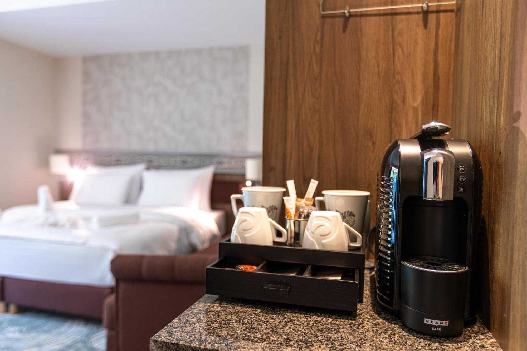 Hotel Crystal Wellness & Spa Superior ソバタ エクステリア 写真