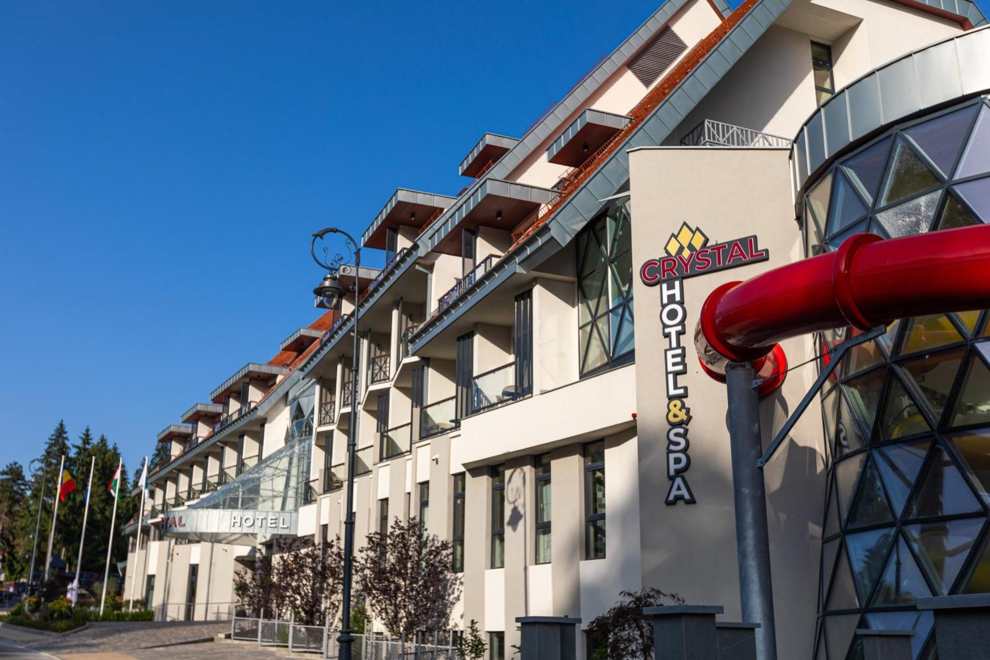 Hotel Crystal Wellness & Spa Superior ソバタ エクステリア 写真