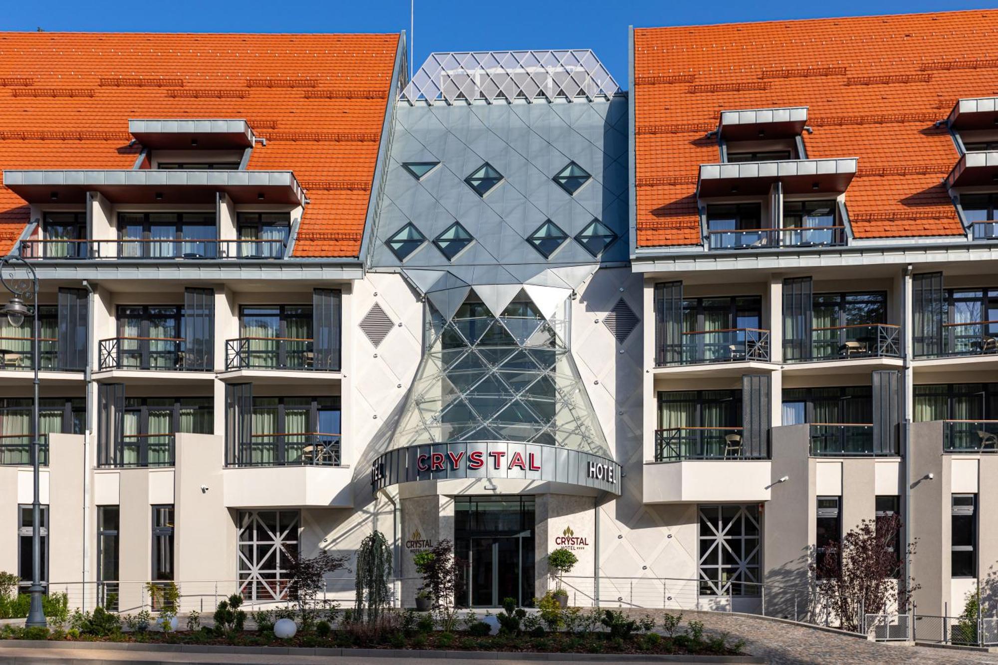 Hotel Crystal Wellness & Spa Superior ソバタ エクステリア 写真